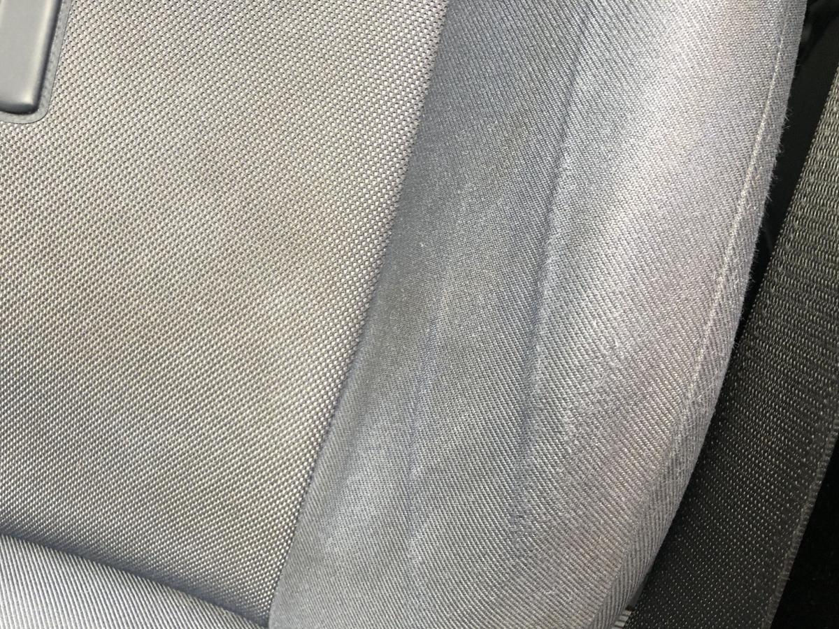 Fiat Bravo 198 Sitz vorn links Fahrersitz Stoff mit Muster ohne Heizung