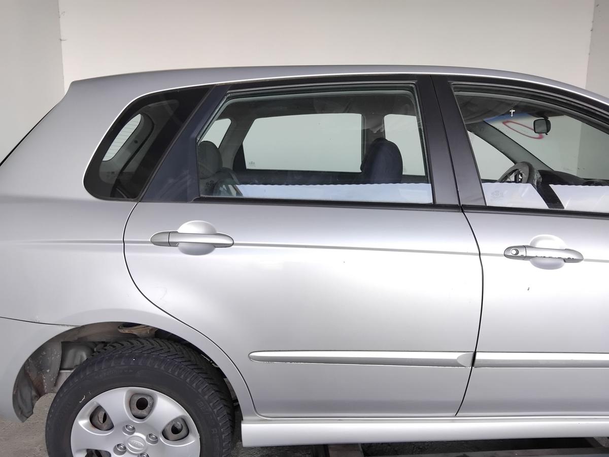 Kia Cerato FE T&uuml;r hinten rechts 6C clear silver 5-t&uuml;rig Steilheck BJ2008