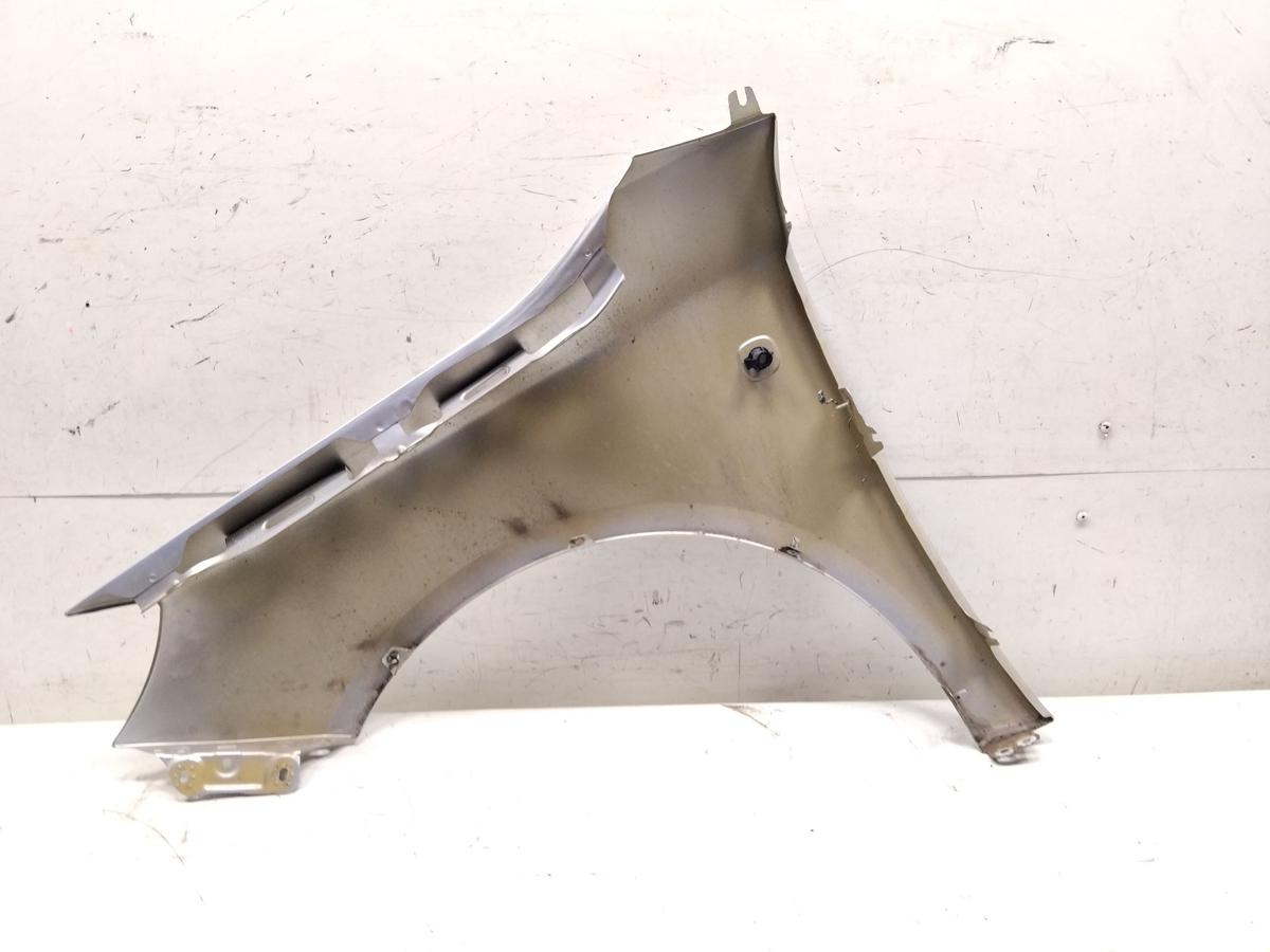 Skoda Fabia 2 5J original Kotfl&uuml;gel vorn rechts LA7W reflexsilbermetallic BJ2009