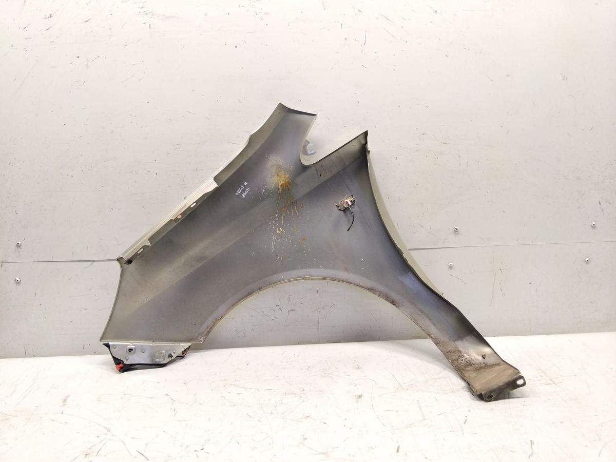 Opel Corsa D original Kotfl&uuml;gel vorn rechts Z40M Champagnersilber BJ2007