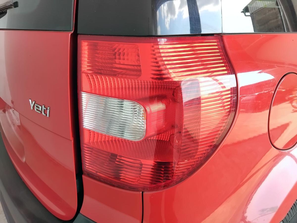 Skoda Yeti 5L original Rückleuchte Heckleuchte rechts BJ2010