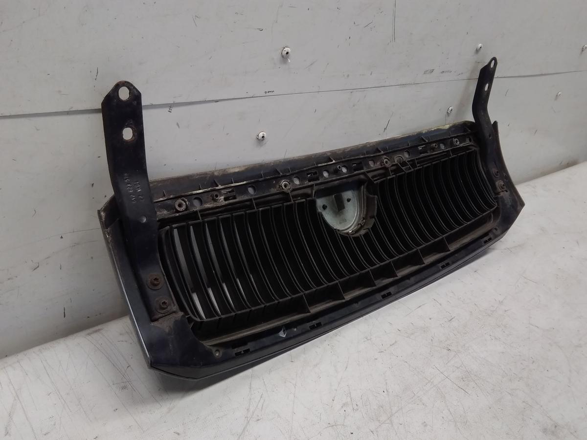 Skoda Fabia 1 6Y original Kühlergrill mit Rahmen LF7U Stonegreymetallic BJ2004