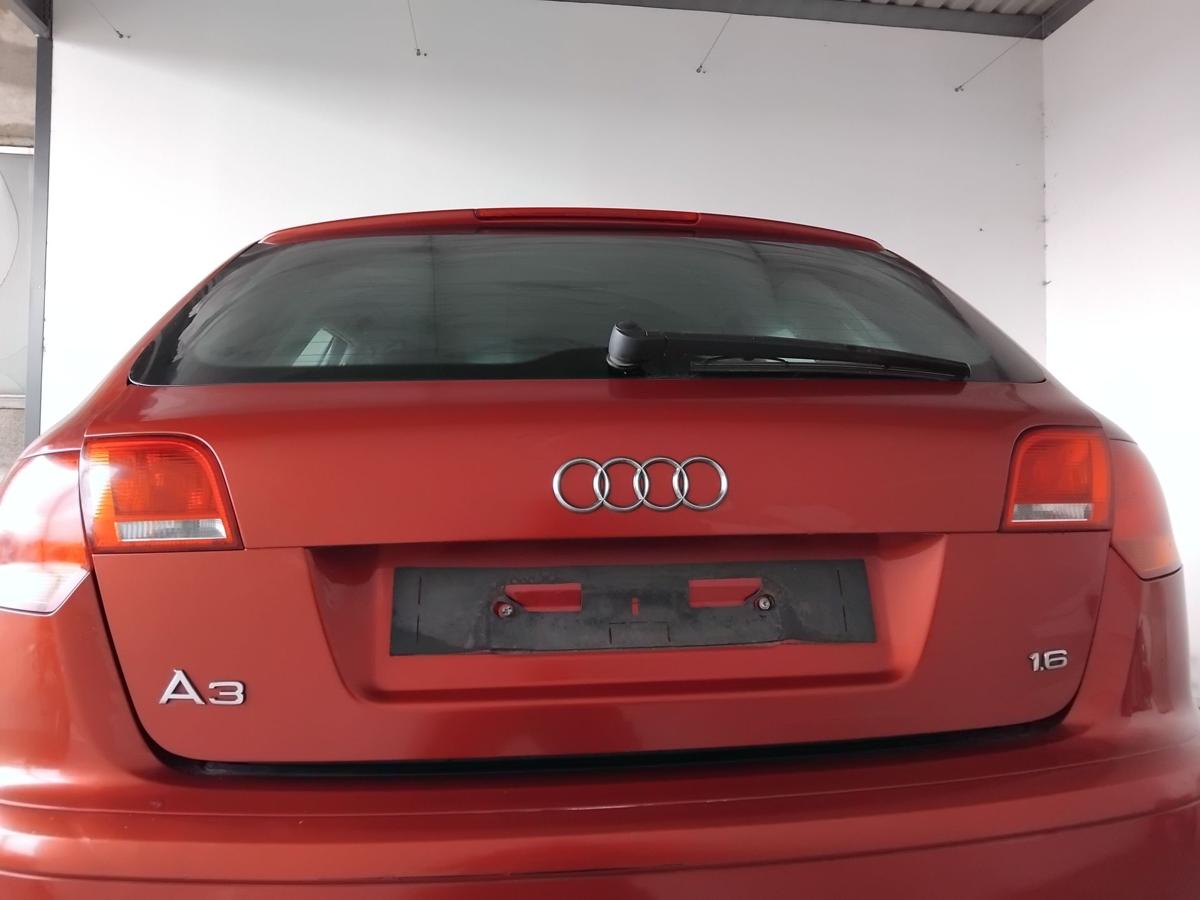 Audi A3 8P Sportback Heckklappe granatrot LZ3F mit Heckscheibe 5 T&uuml;rer BJ2007