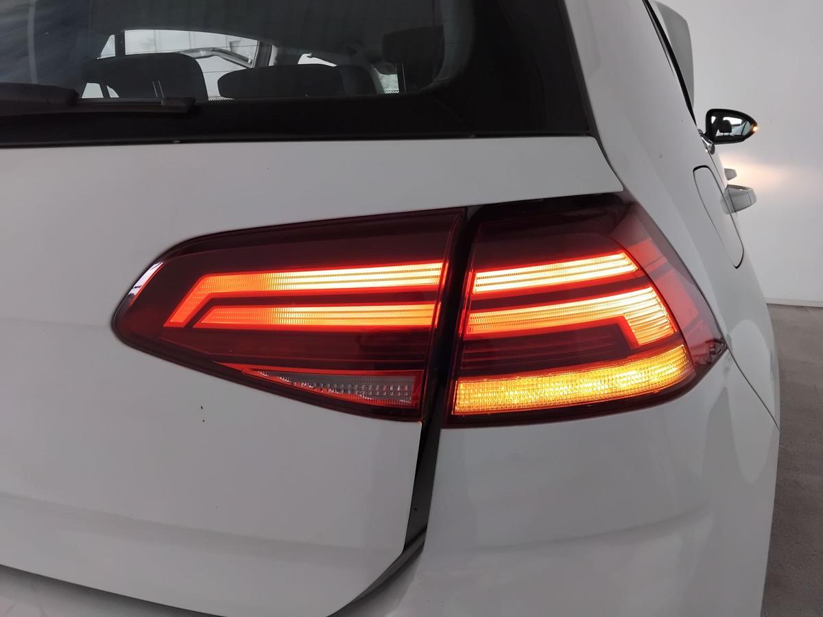 VW Golf 7 Facelift orig R&uuml;ckleuchte Heckleuchte rechts innen LED Flie&szlig;heck BJ19