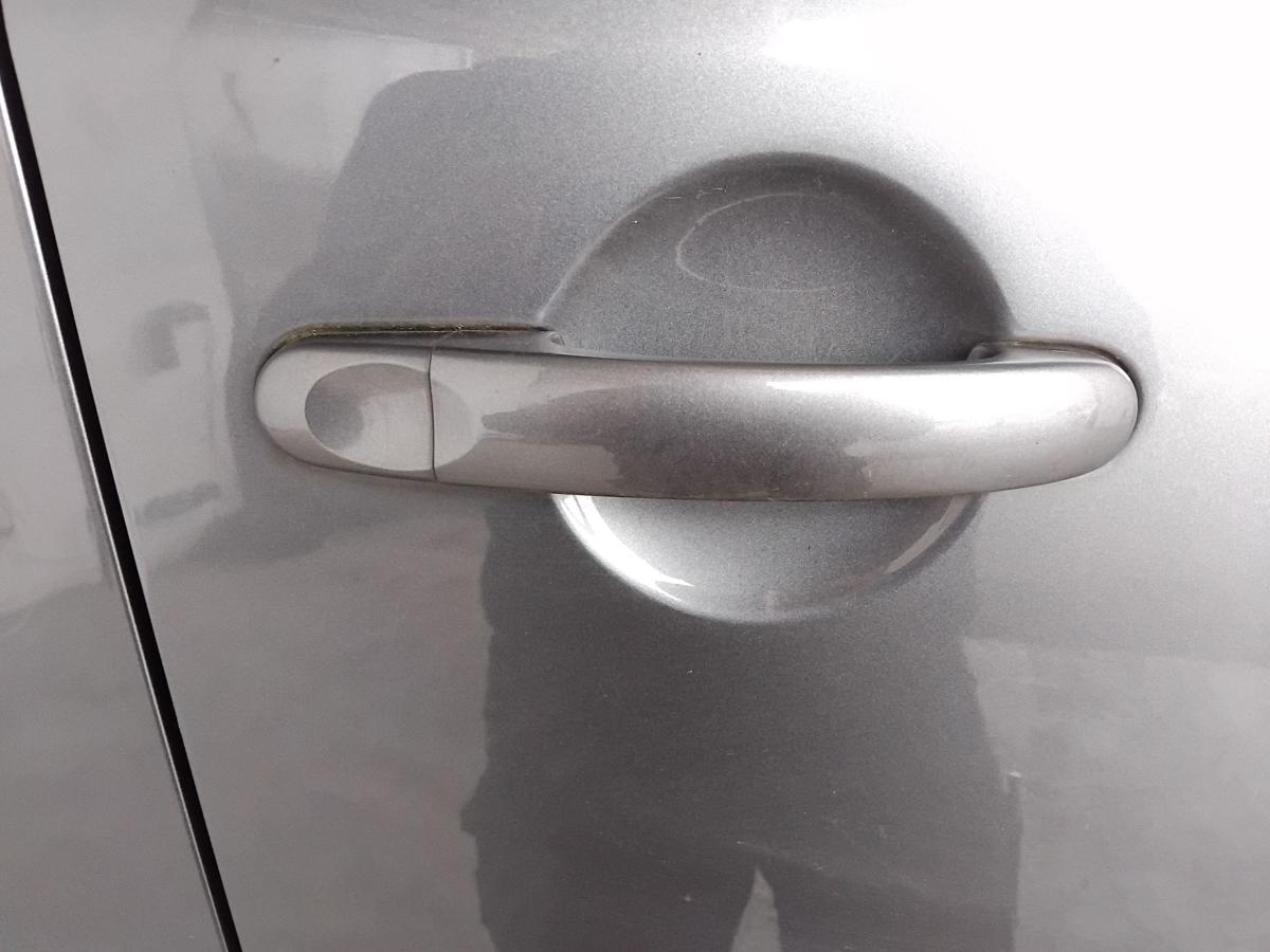 VW Touran 1T Tür vorn rechts Beifahrertür LD7X platinumgrey BJ2006 Rohbau
