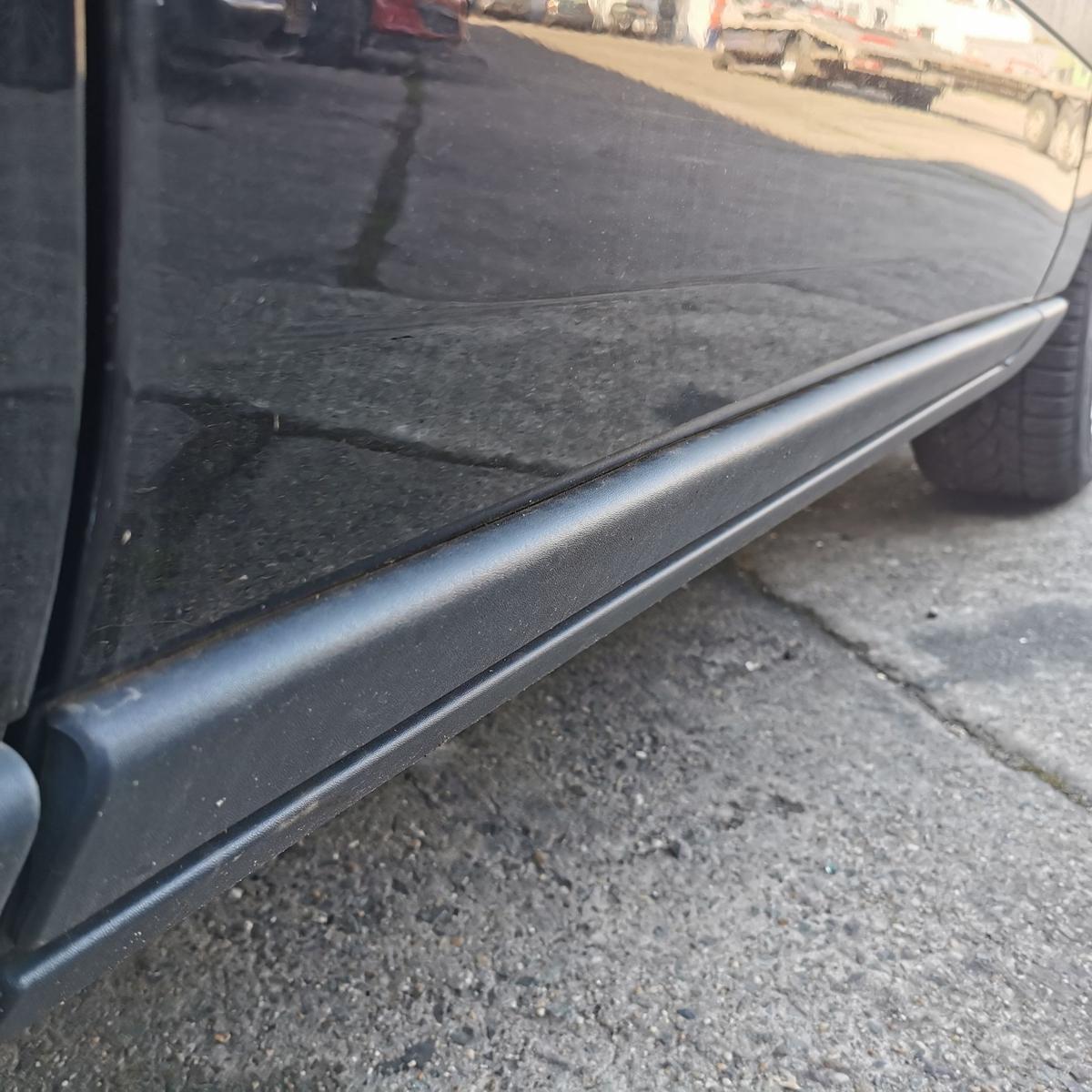 Volvo S60 RS Beifahrertür Tür Autotür Rohbautür vorn rechts 01900 Black Stone