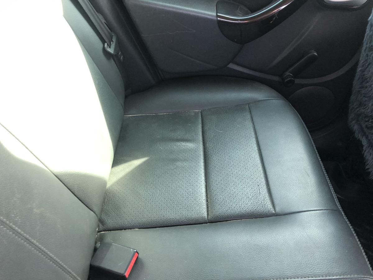 Dacia Duster 1 Typ HS R&uuml;cksitzbank Sitzbank R&uuml;ckbank Kunstleder Lederoptik