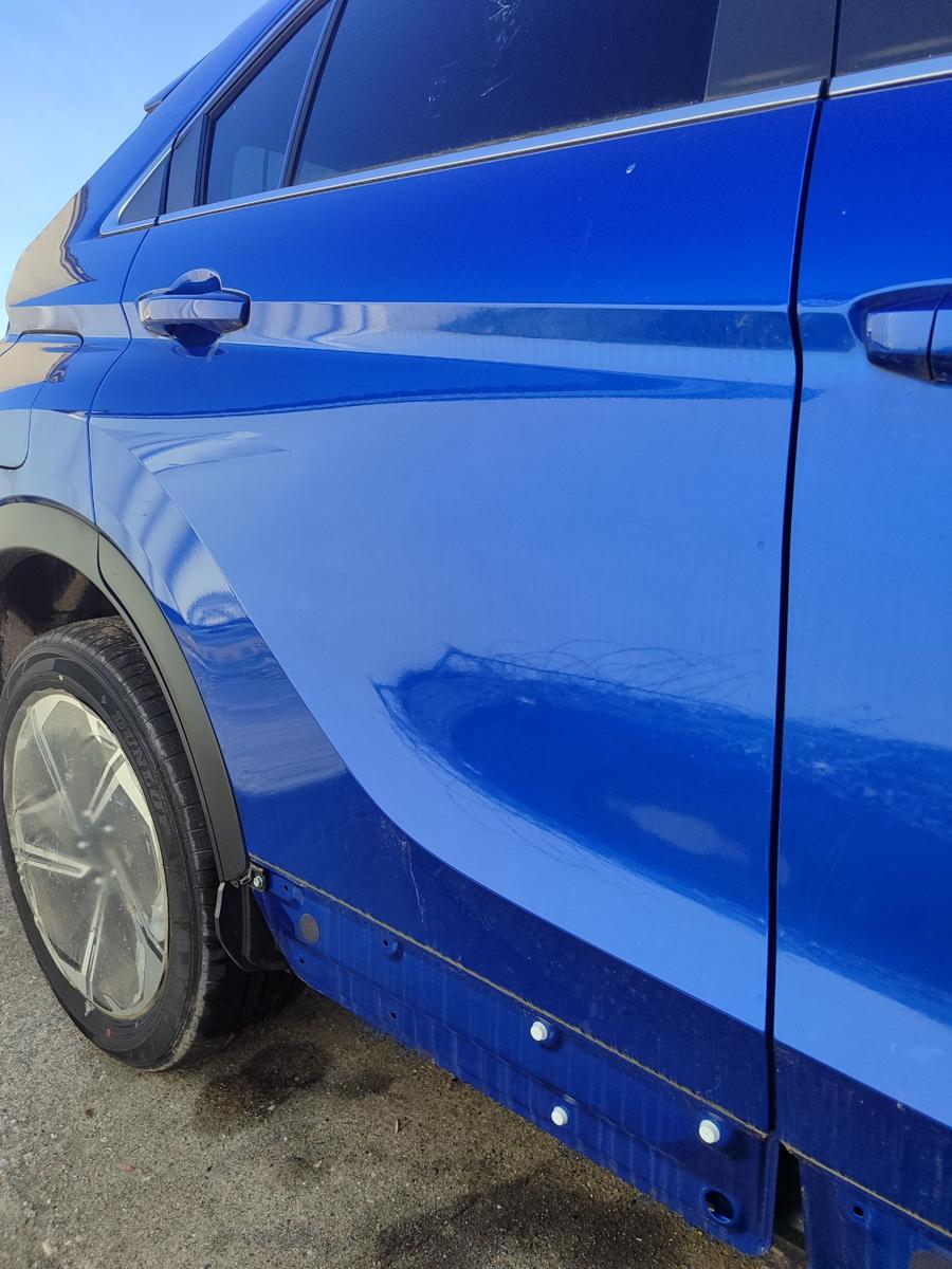 Mitsubishi Eclipse Cross original T&uuml;r rechts hinten D06B blau T&uuml;rscheibe