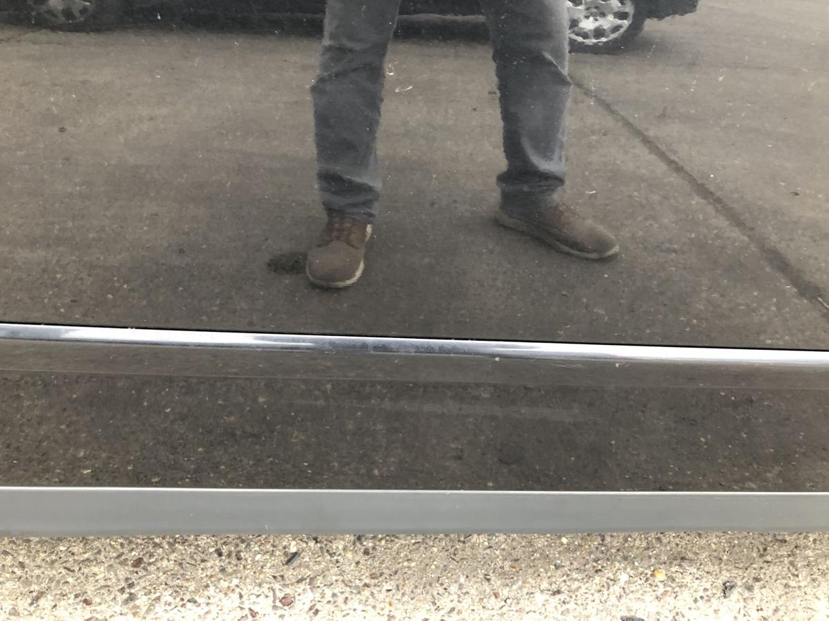 Audi A4 8E B6 T&uuml;r vorn rechts Beifahrert&uuml;r Scheibenrahmen LZ9W Ebonyschwarz