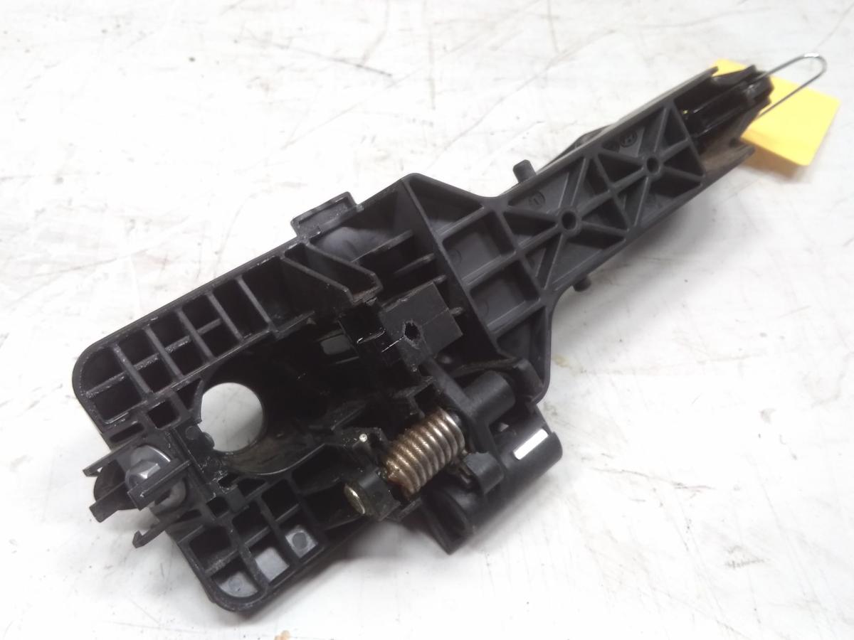 Hyundai i30 Kombi GD original Aussent&uuml;rgriff vorn links inkl.Tr&auml;ger BJ2015 Phantom Black