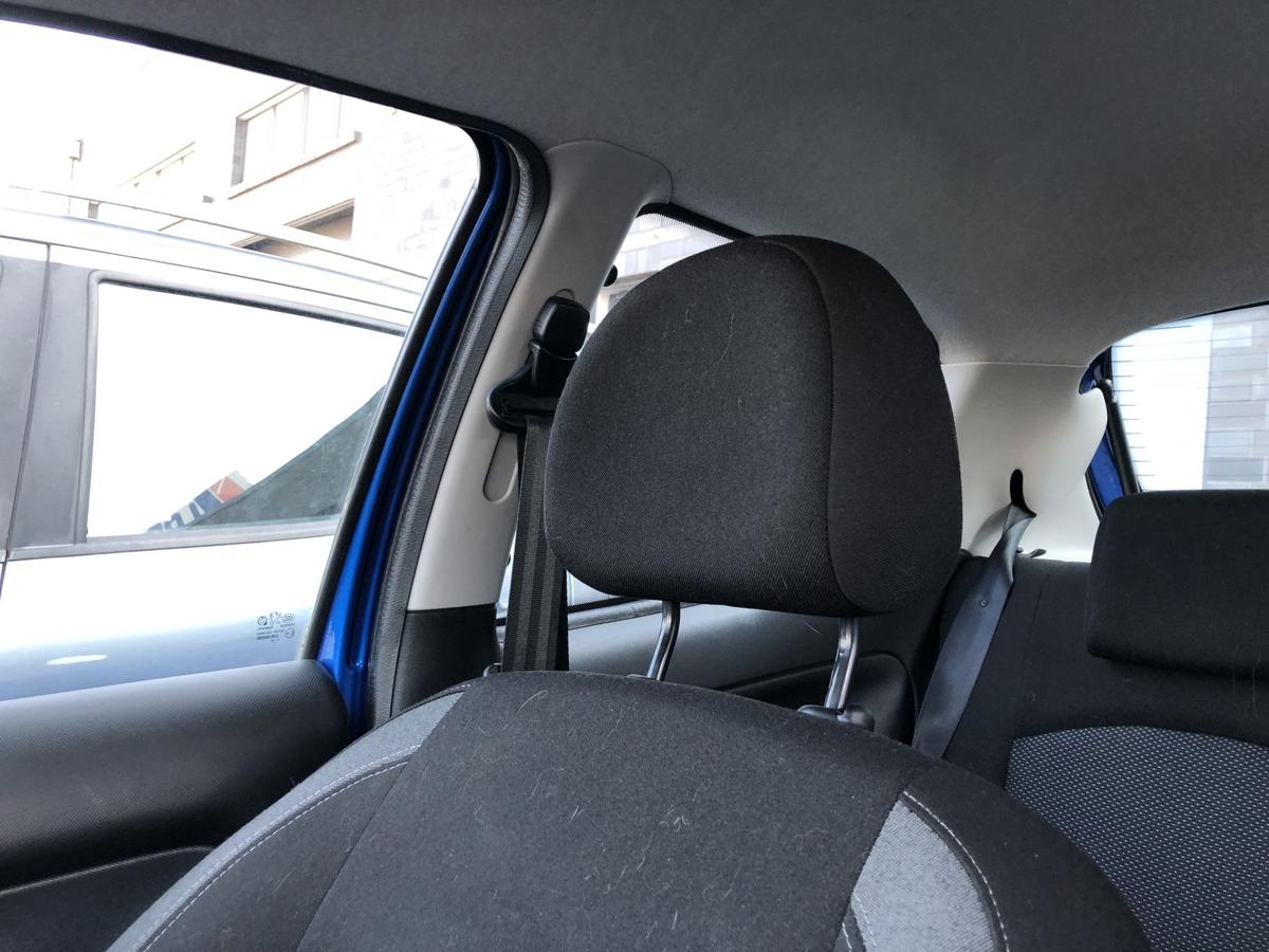 Peugeot 206+ Sitz vorne rechts Beifahrersitz Stoff ohne Heizung Autositz 3 t&uuml;rer