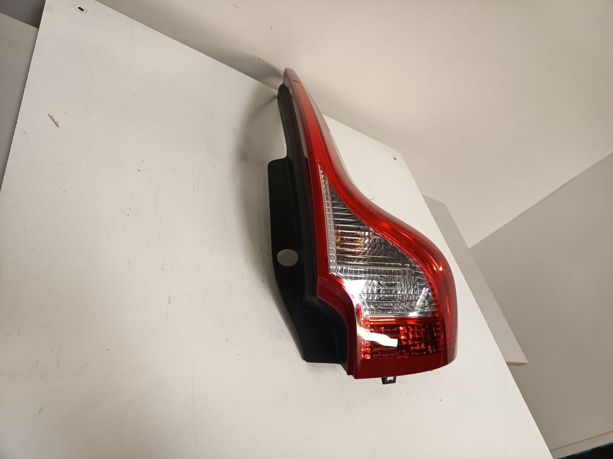 Volvo XC60 I Y20 orig Rückleuchte Heckleuchte rechts Bj 2010
