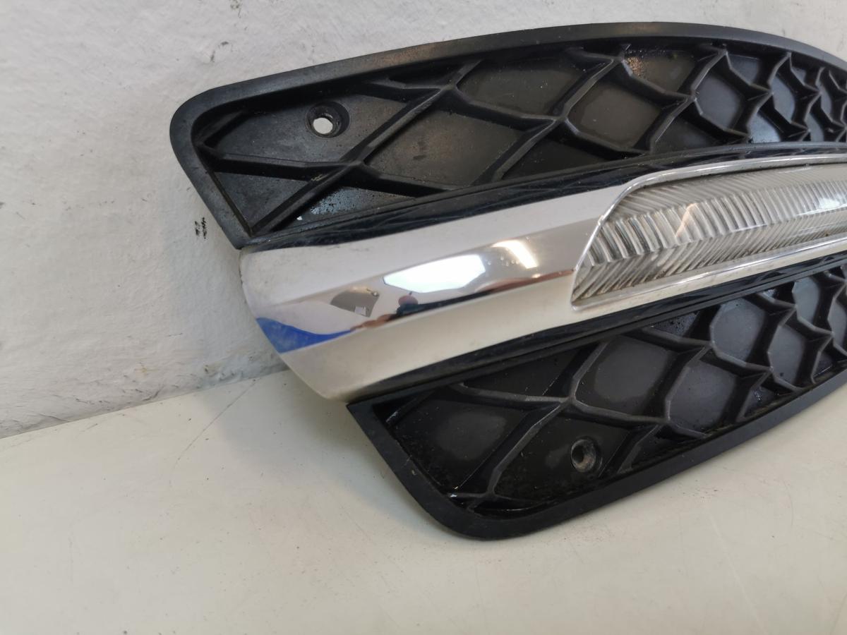 Mercedes C-Klasse W204 Mopf LED Tagfahrleuchte Tagfahrlicht rechts mit Blende