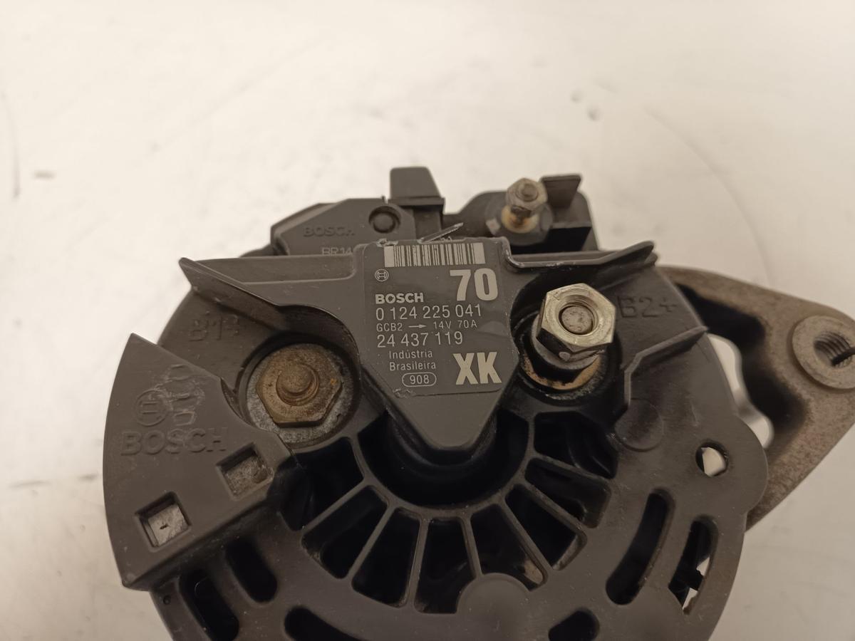 Opel Corsa C orig Lichtmaschine 0124225041 Bosch 1,0l 44KW Bj 2004