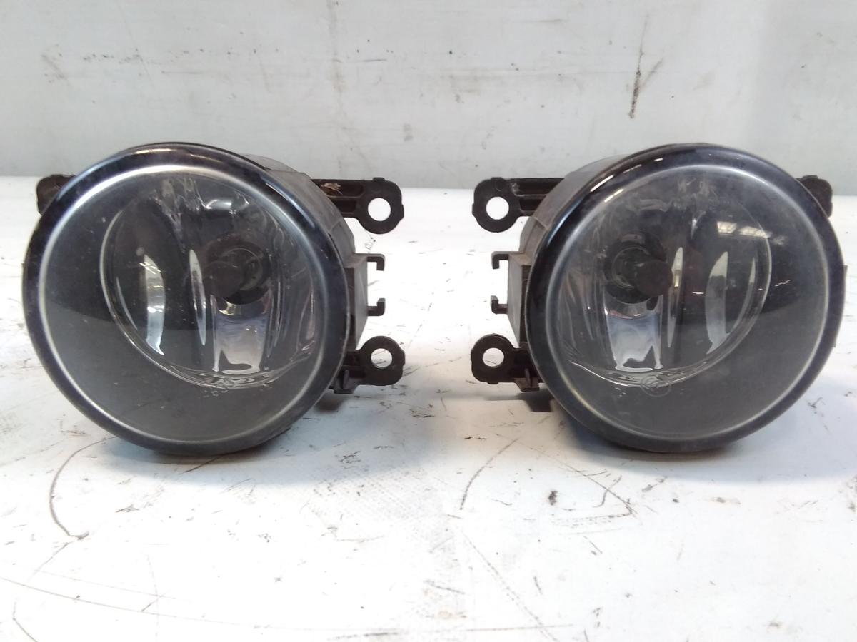 Ford Focus 3 CB8 original Satz Nebelscheinwerfer links+rechts 2N1115201AB BJ2011