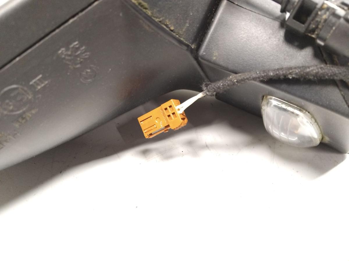 Peugeot 207 SW original Außenspiegel links silber manuell Bj.2007 2-polig