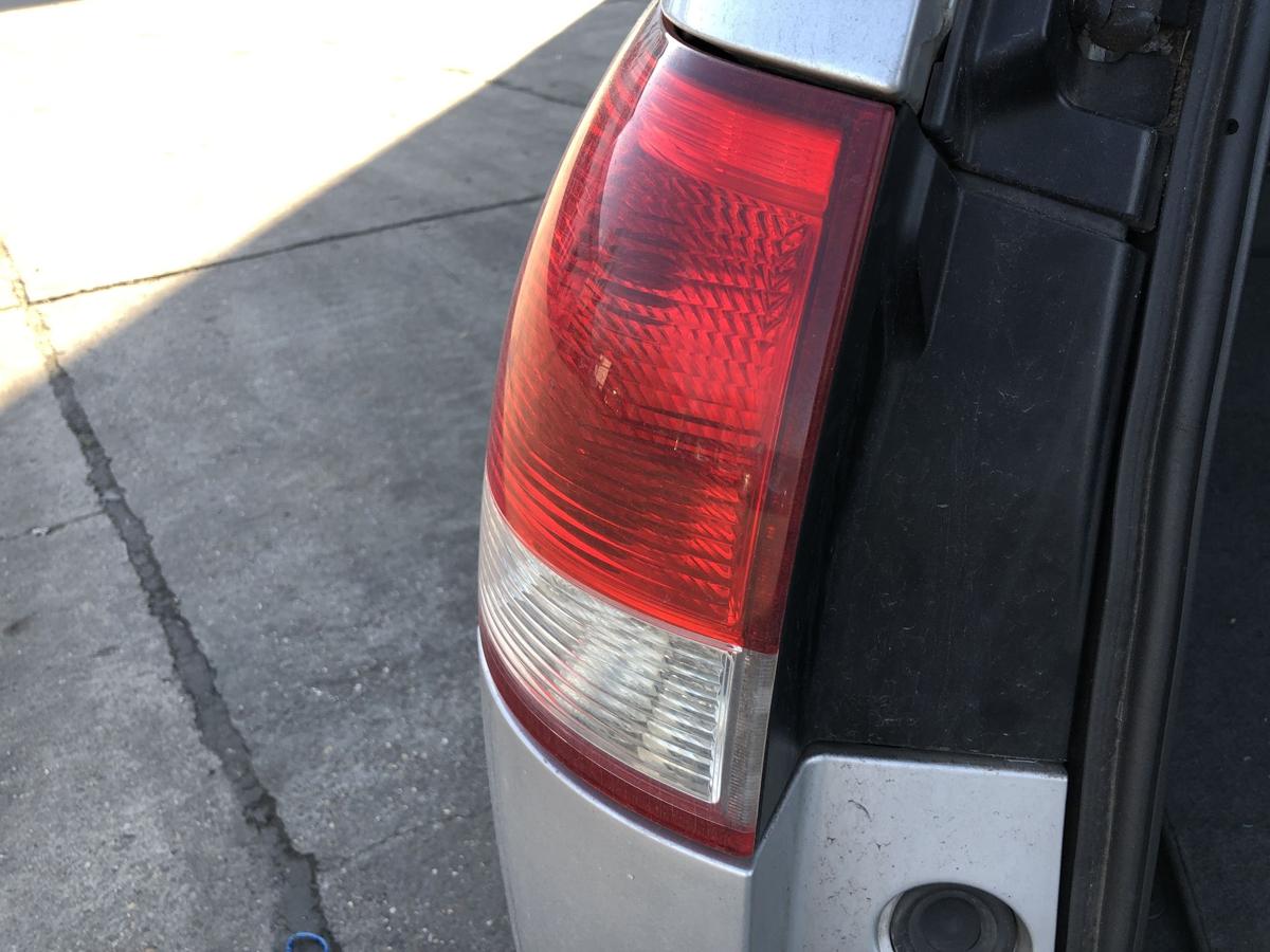 Opel Vectra C Caravan bis05 R&uuml;ckleuchte au&szlig;en links Ecke Heckleuchte Kombi