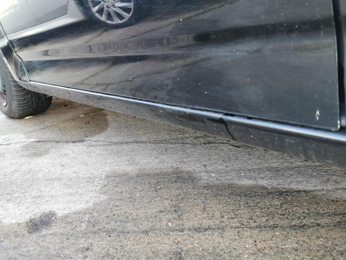 Ford Mondeo BA7 Fahrertür Tür Autotür Rohbau vorn links Panther Schwarz Metallic