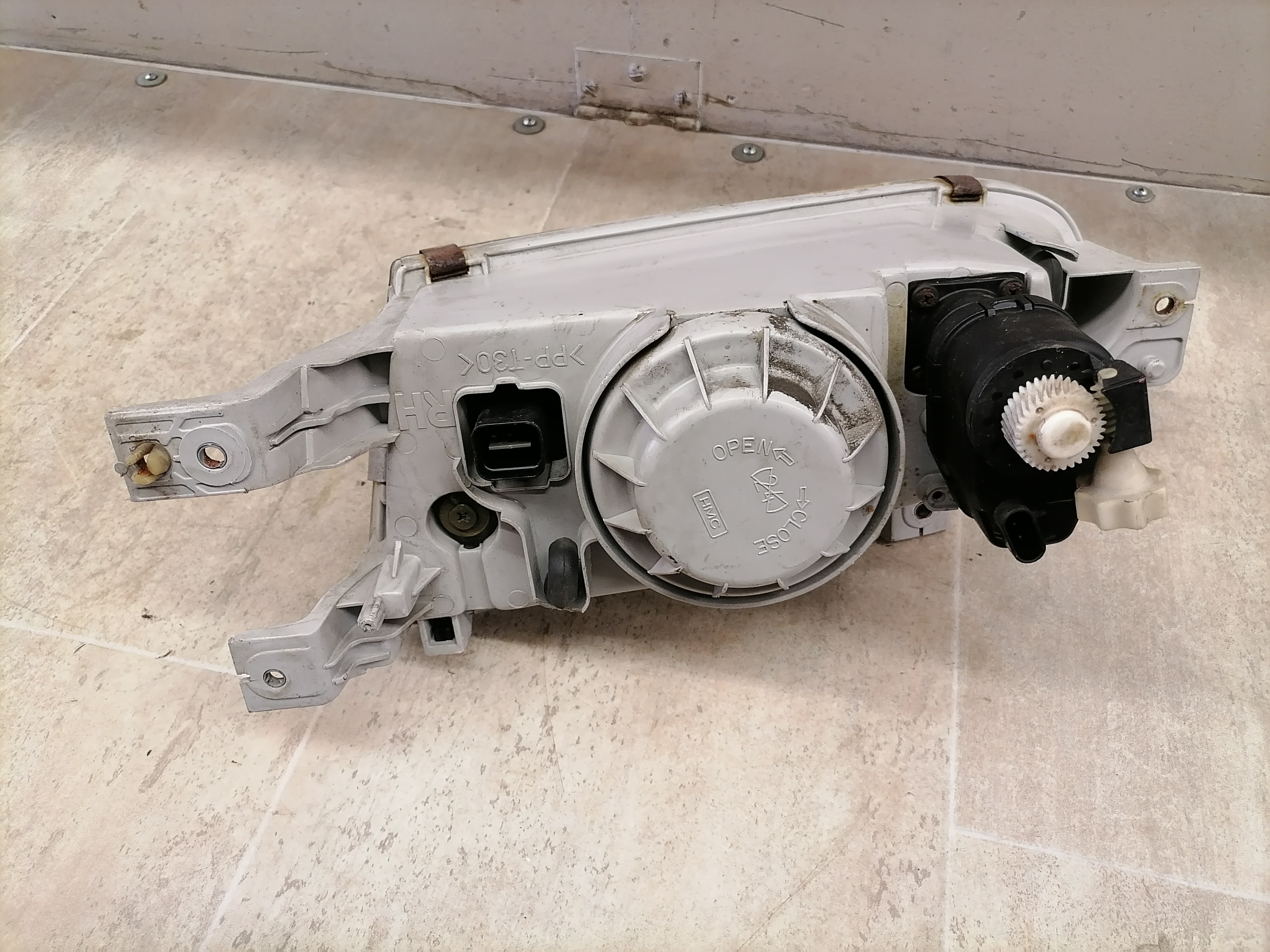 Hyundai Accent 95-97 Scheinwerfer vorn rechts Lampe