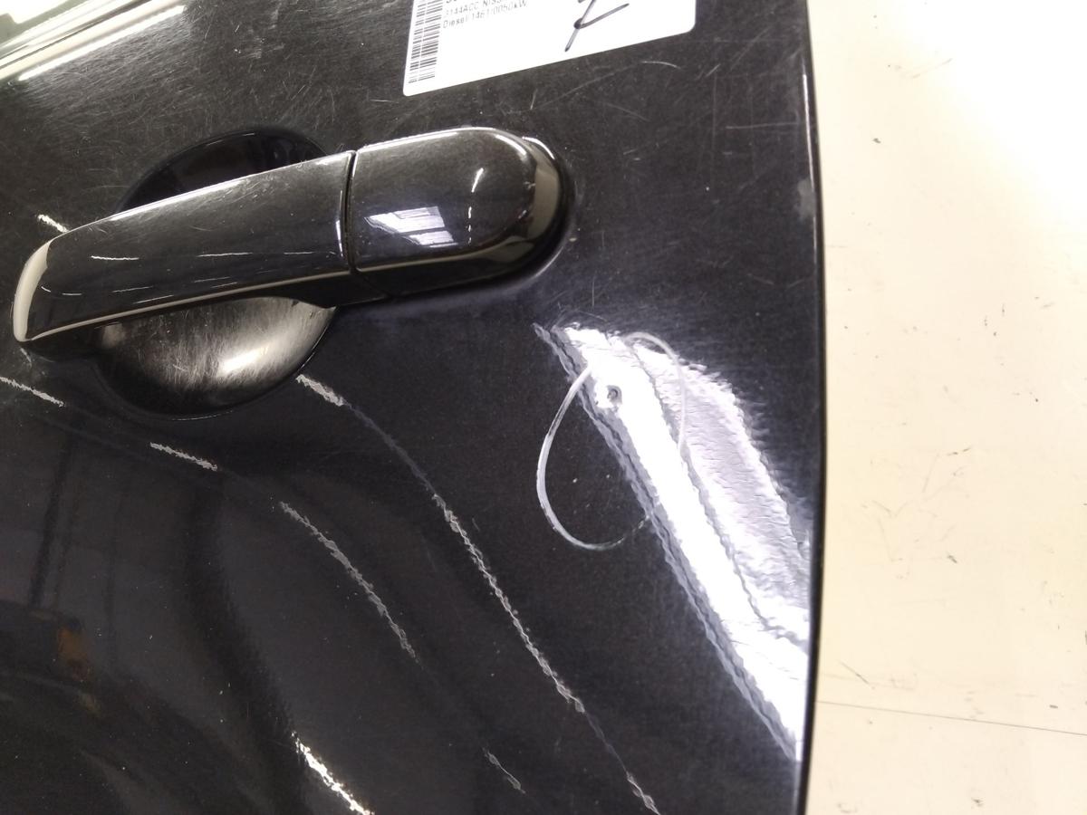 Nissan Note E11 T&uuml;r hinten links schwarzmetallic BJ2006