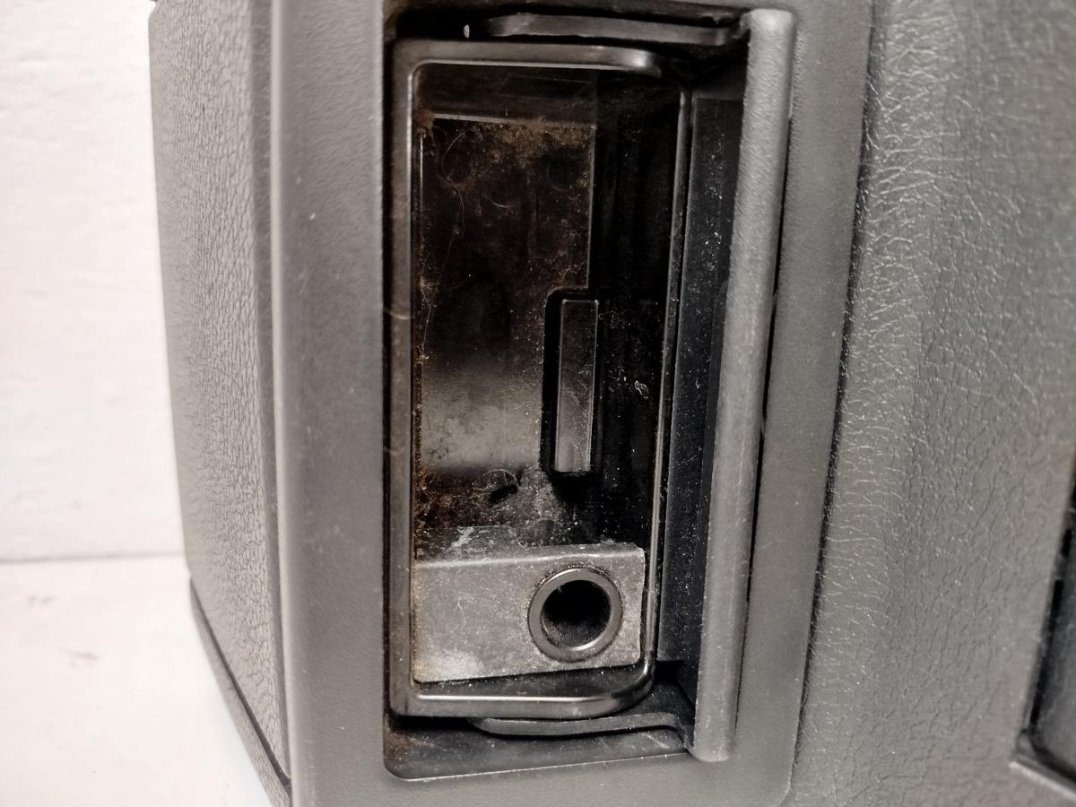 BMW 3er E36 Compact Mittelarmlehne Armlehne mitte Armauflage Mittelkonsole