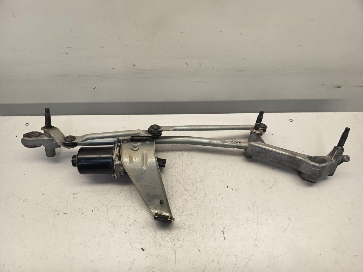Mercedes W246 original Wischermotor vorn Front mit Gest&auml;nge Bj 2014