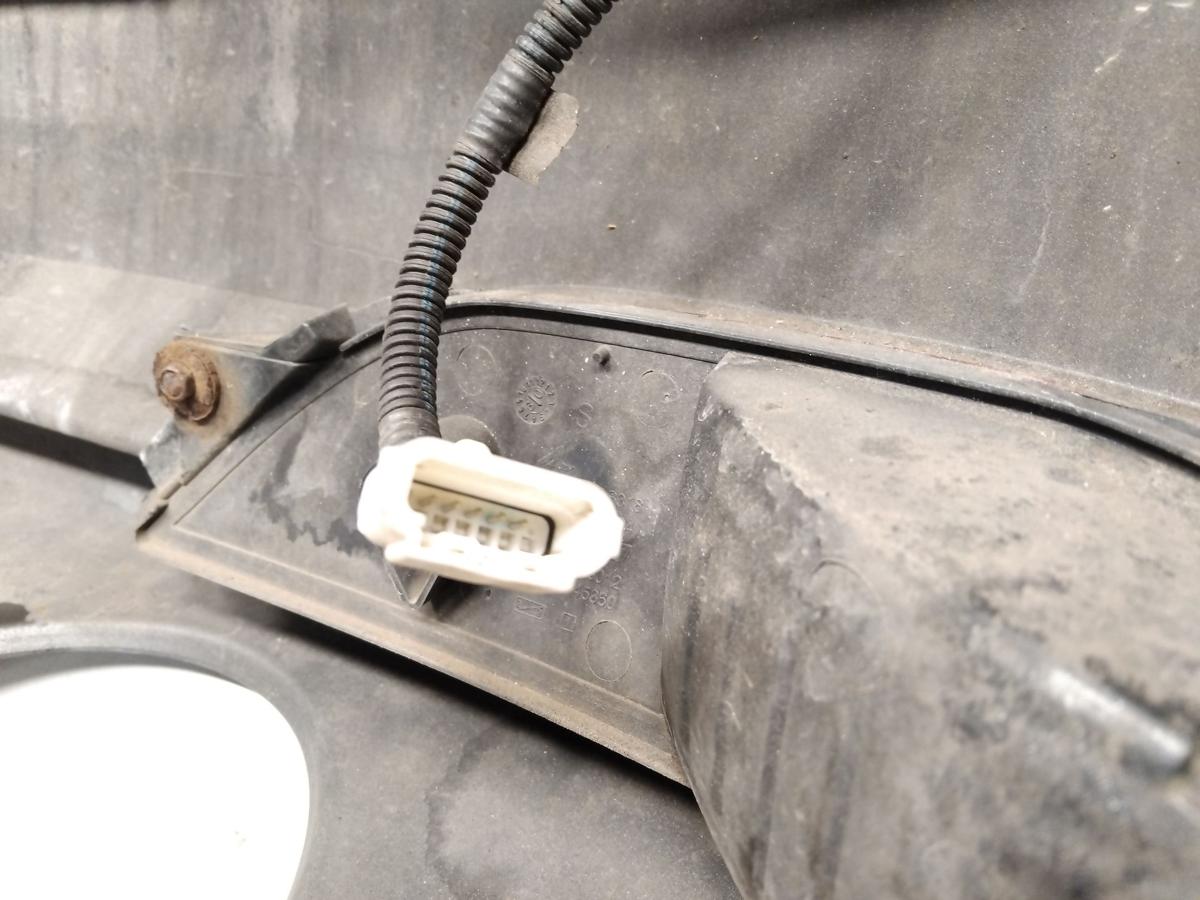 Fiat Grande Punto 199 original Sto&szlig;stange Stossf&auml;nger hinten PDC BJ2009 589/A Grigio Argento Vivo Metallic