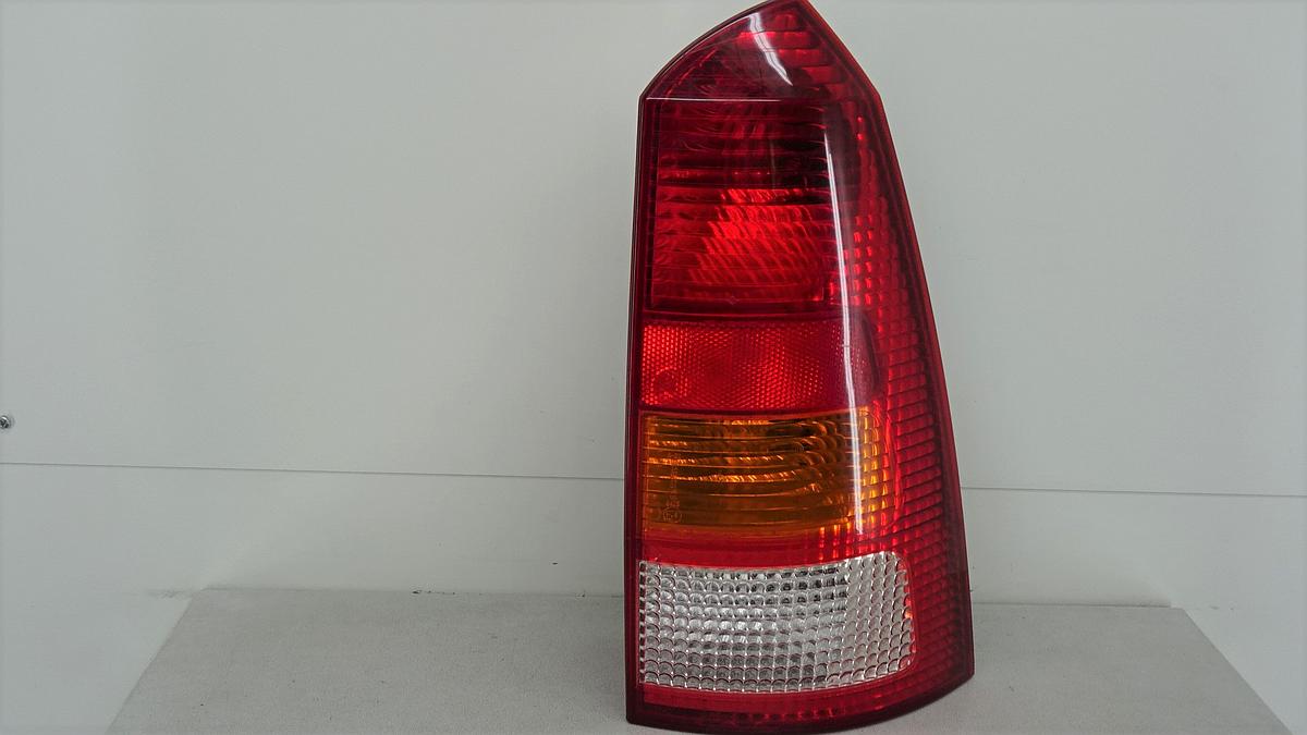 Ford Focus Tunier Bj2004 Rückleuchte Rücklicht rechts Kombi