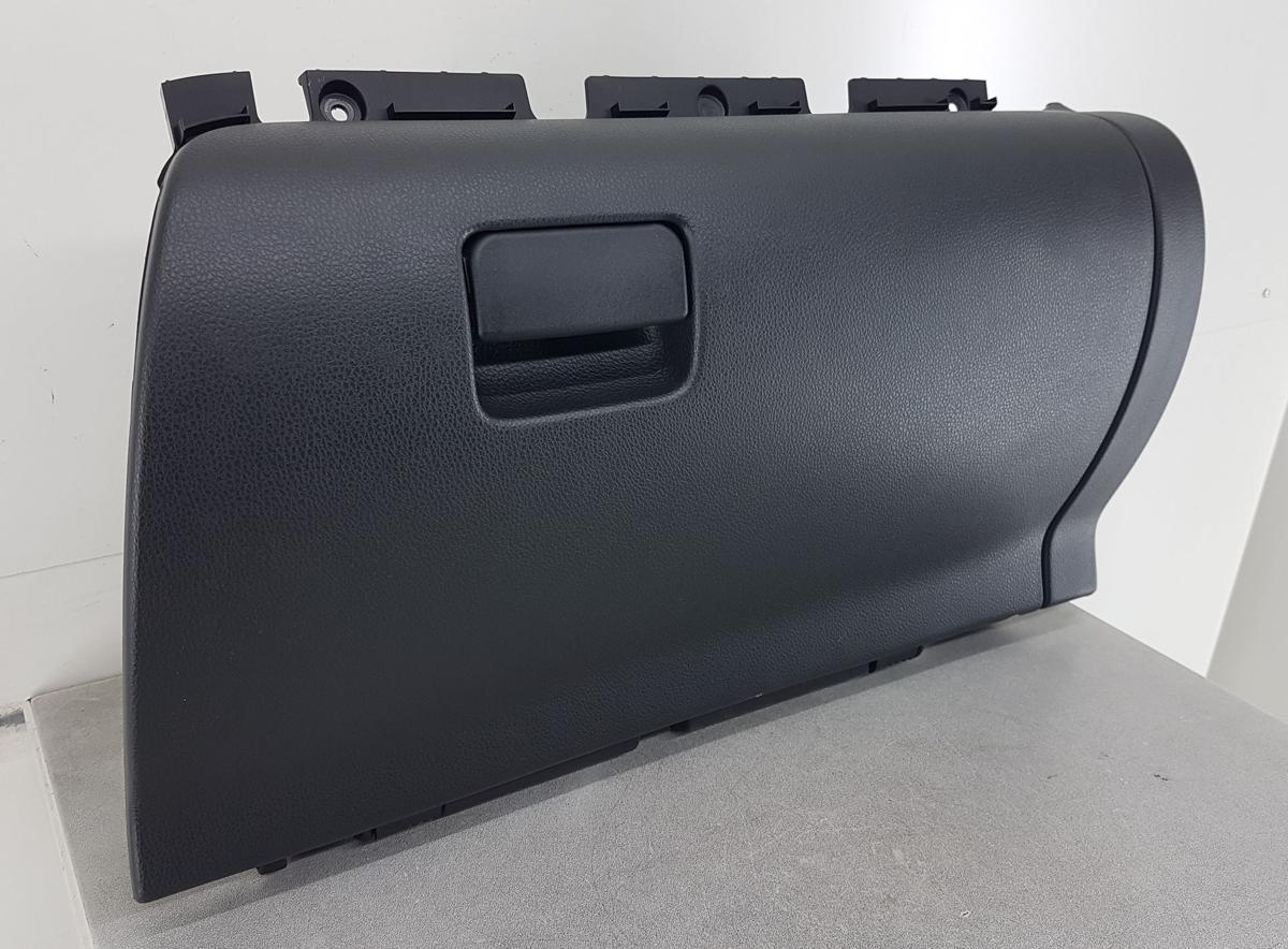 Mitsubishi Eclipse Cross Handschuhfach Handschuhkasten in schwarz Bj23 8006A602