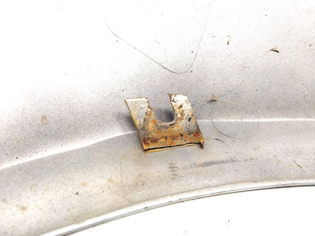 Ford Streetka original Eckteil Stoßfänger vorn rechts silbermet. BJ2004