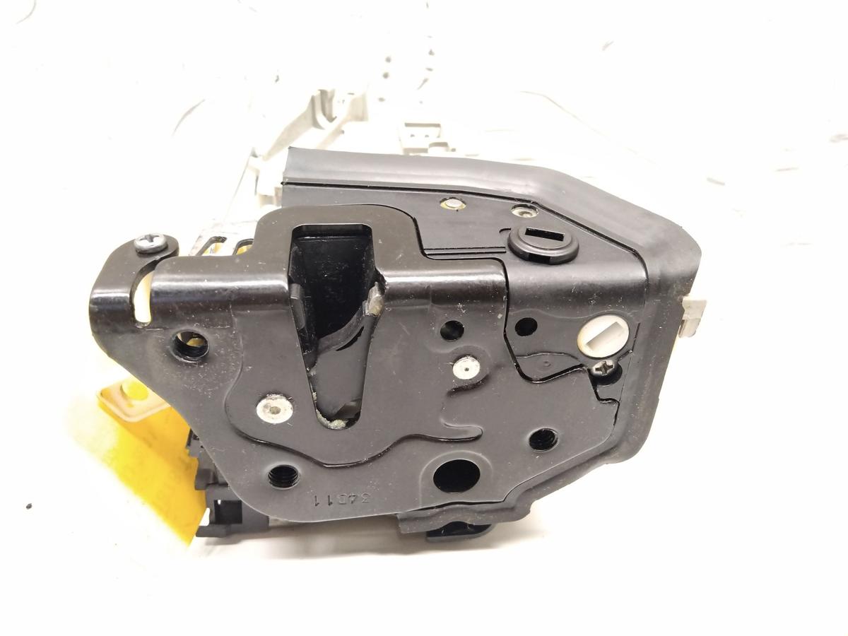 Audi A4 8K B8 original T&uuml;rschlo&szlig; hinten rechts mit Zentralverriegelung Bj.2011