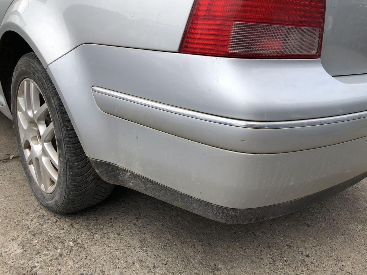 VW Bora 1J Sto&szlig;f&auml;nger hinten Sch&uuml;rze Limo Hecksto&szlig;stange Highlineleiste Chrom