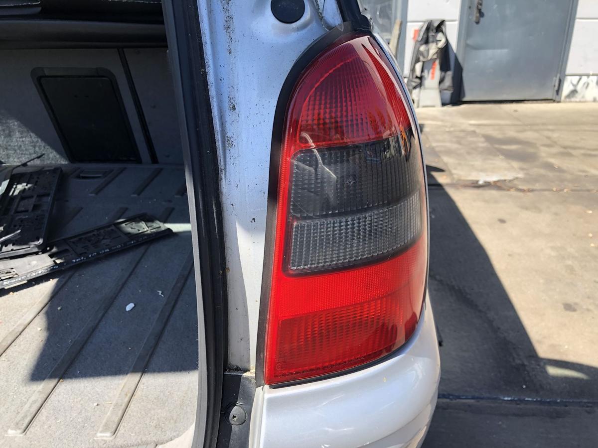 Opel Vectra B Caravan original Rückleuchte rechts Heck/Schluss/Licht Bj 2001