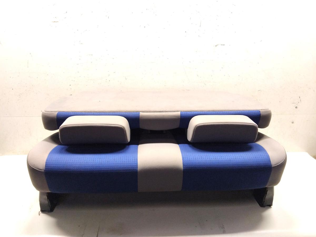 VW Caddy 2K R&uuml;cksitzbank 2er 2. R&uuml;cksitzreihe Kofferraum Bj.2008