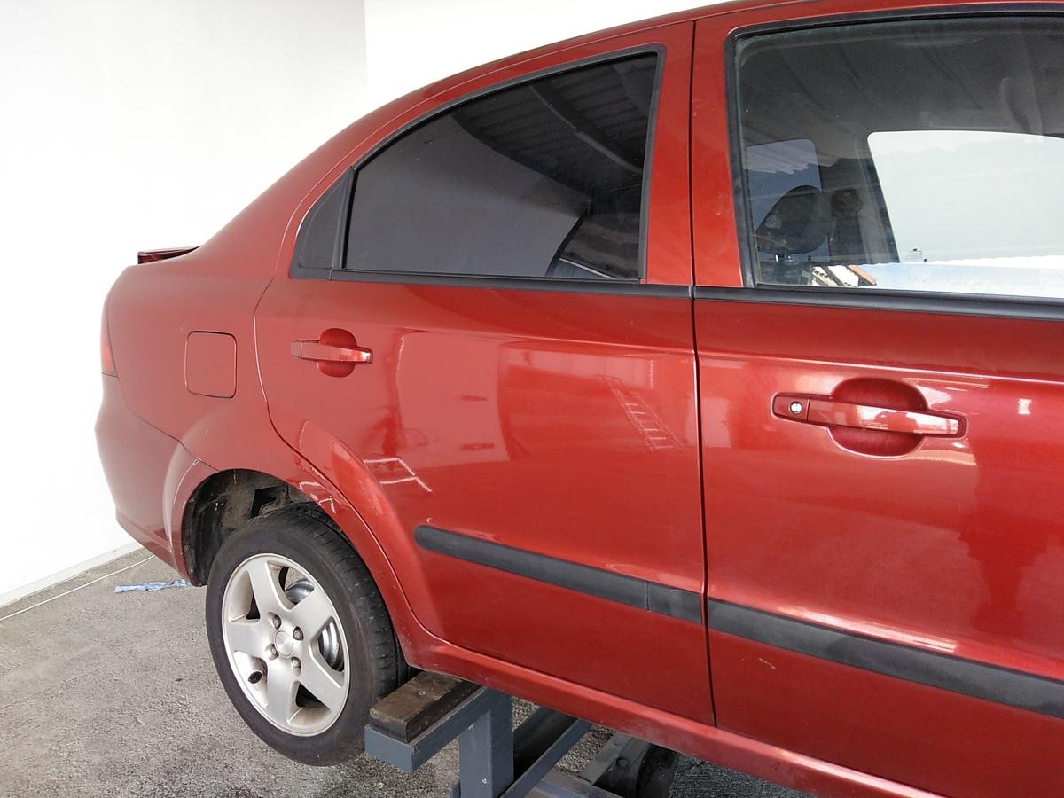 Chevrolet Aveo T250 Stufenheck Tür hinten rechts weinrotmetallic Bj.2008