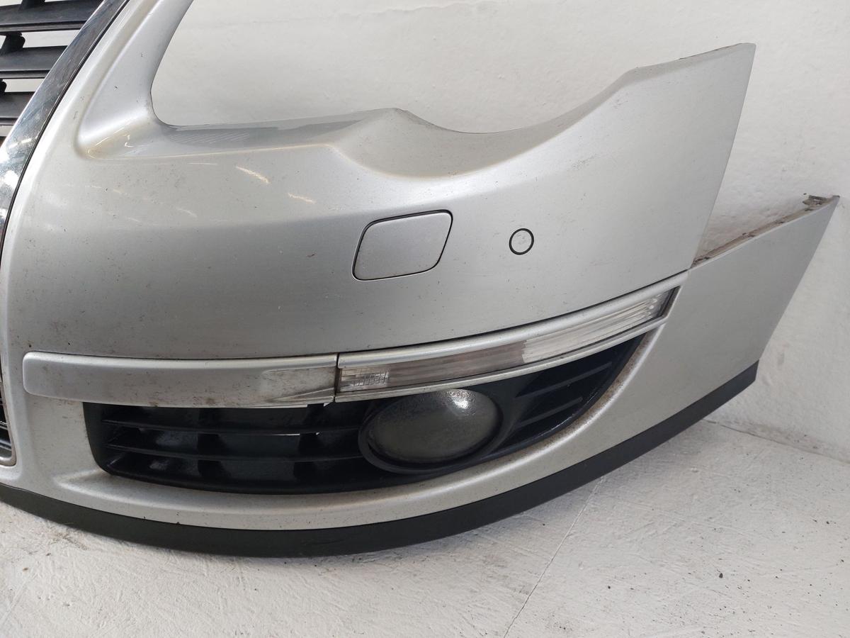 VW Passat 3C B6 Sto&szlig;f&auml;nger vorn Nebel SRA PDC LA7W Reflexsilber Bilder beachten