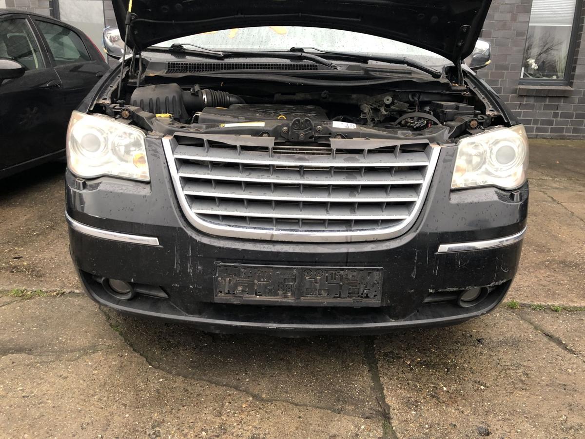 Chrysler Grand Voyager RT Stoßfänger vorn mit Nebelscheinwerfer und für SWRA
