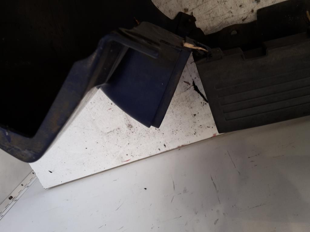 Fiat Doblo 223 BJ 2010 Sto&szlig;stange hinten Sto&szlig;f&auml;nger PDC Blau