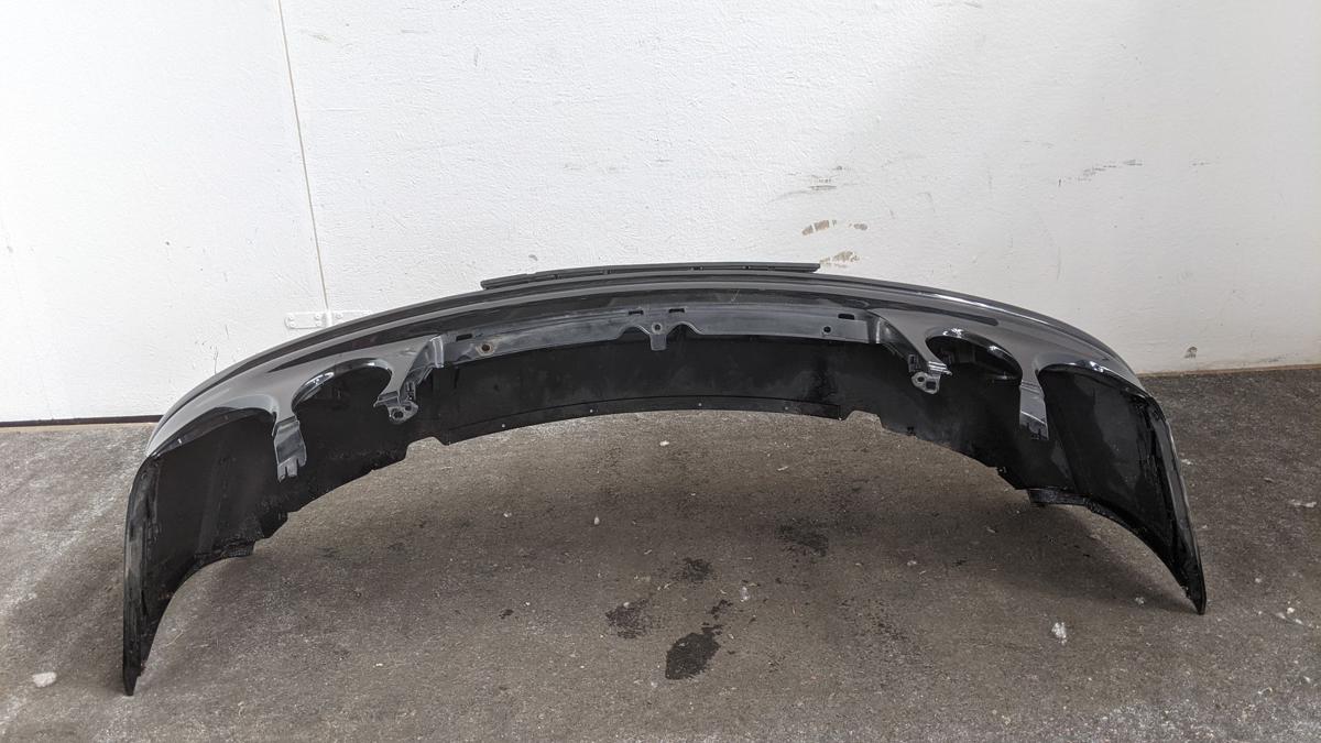 Stoßstange Stossfänger Verkleidung Stossfänger Bumper vorn L041 VW Polo 9N1