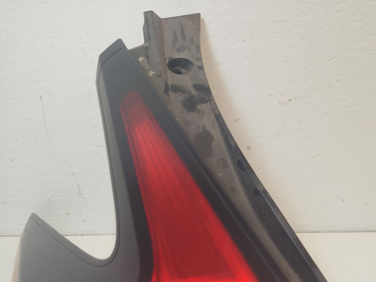 Nissan Leaf ZE1 40kWh R&uuml;ckleuchte links R&uuml;cklicht Heckleuchte LED OEM