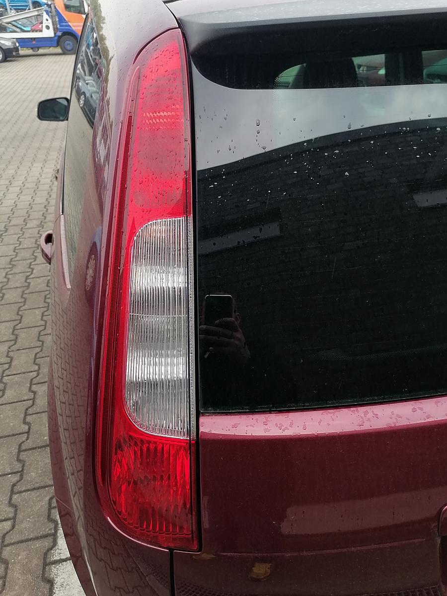 Ford C-Max Rücklicht Rückleuchte Heckleuchte links rot weiss BJ03-07