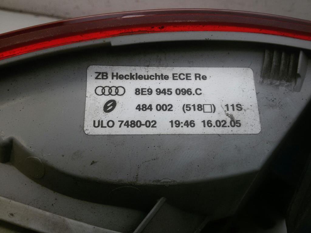 Audi A4 8E BJ2005 Kombi Avant original Rückleuchte rechts aussen Schlussleuchte