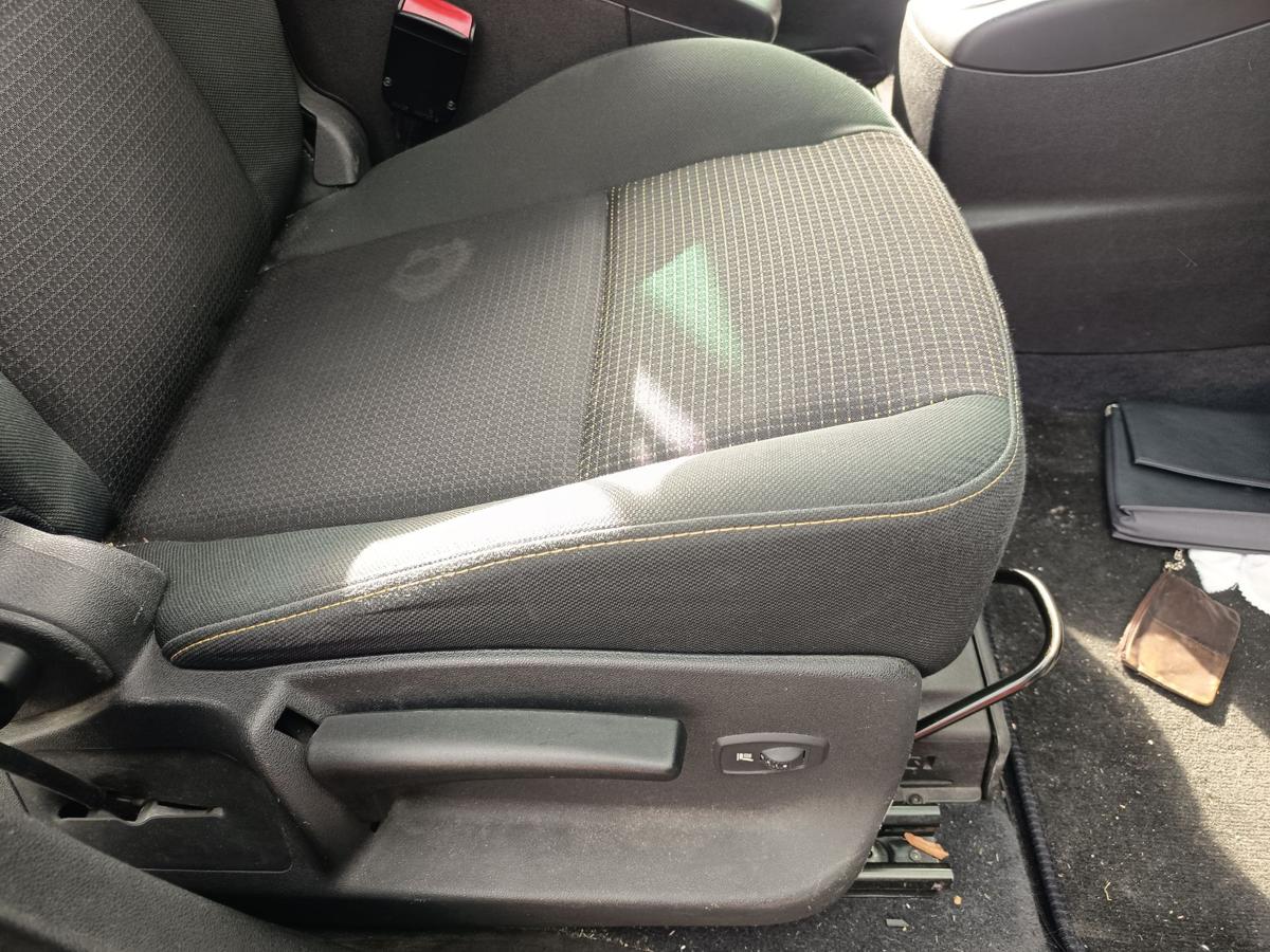 Renault Grand Scenic 3 original Sitz vorn rechts Beifahrer Stoff grau Bj 2009