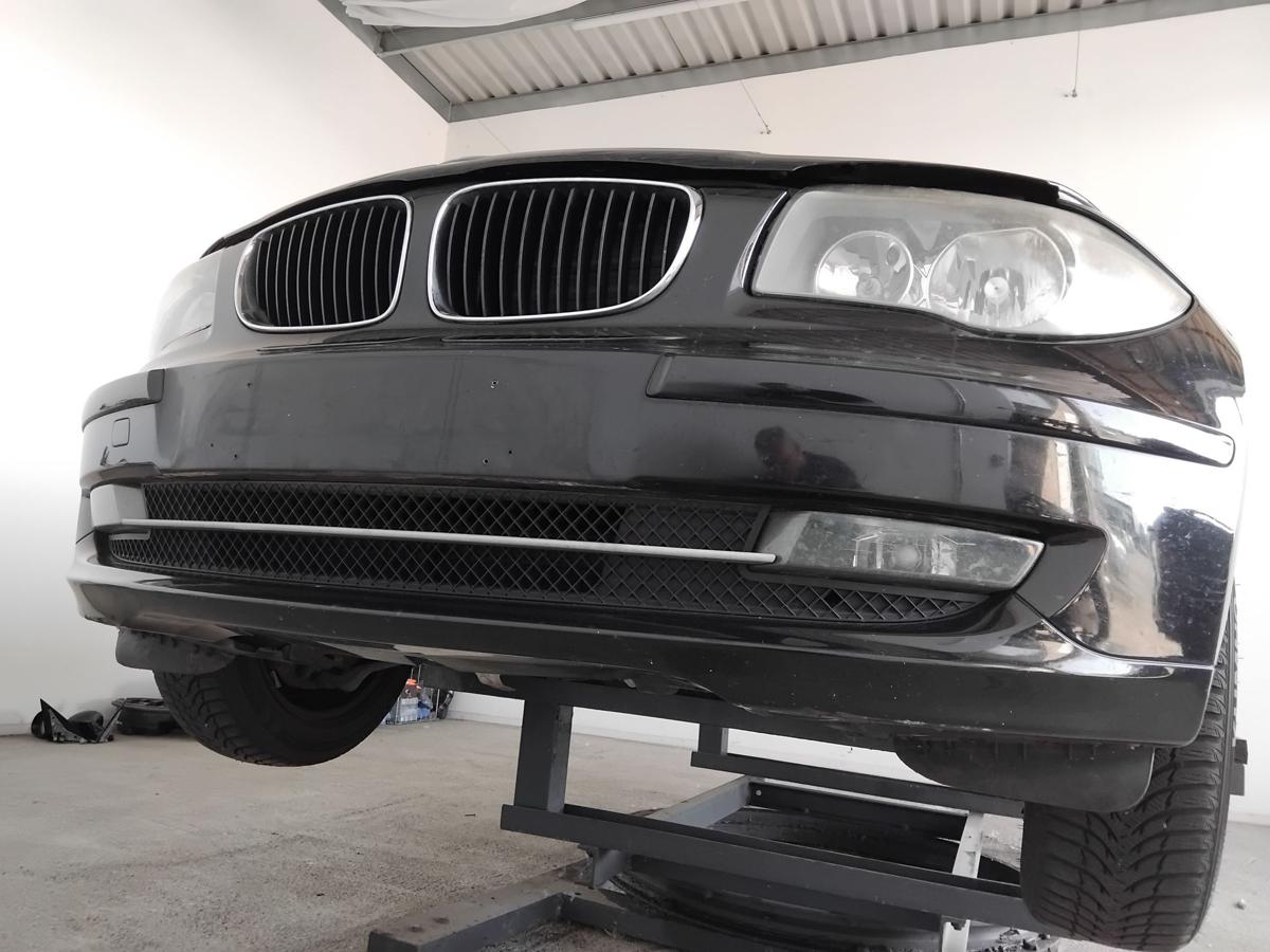 BMW 1er E81 E87 original Sto&szlig;stange Sto&szlig;f&auml;nger vorn 668 SCHWARZ II LCI BJ2008
