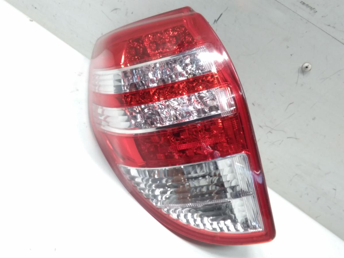 Toyota Rav4 3 Facelift original Rückleuchte Heckleuchte links BJ2010