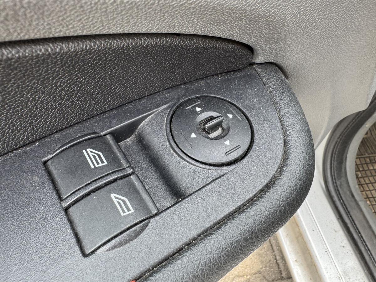 Ford Focus 2 original Au&szlig;enspiegel rechts elektrisch verstellbar Polar Silber Facelift Bj.2009