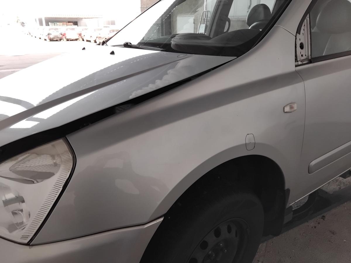 Kia Carnival III MB original Kotflügel vorn links 6C Diamantsilber BJ2007