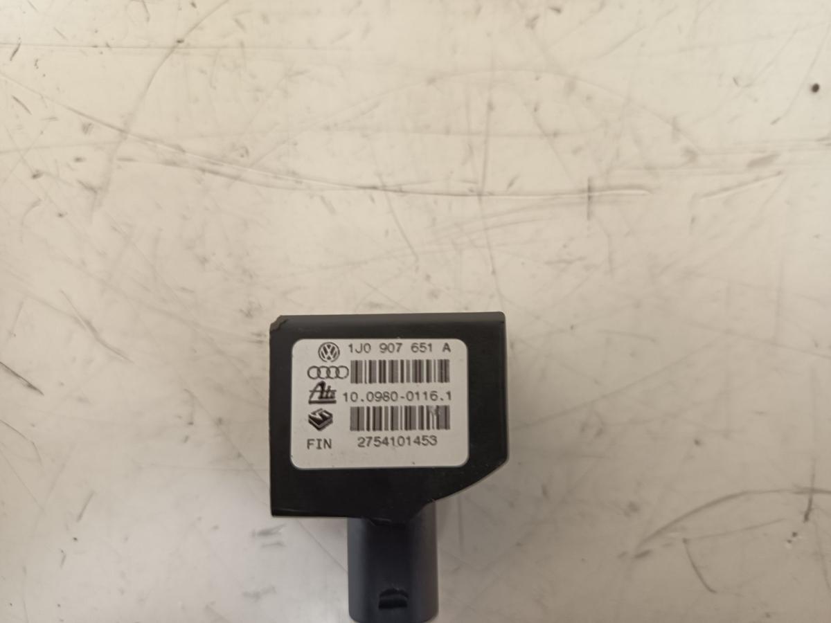 VW Golf IV orig ESP Sensor klein/Beschleunigungssensor 1J0907651A Bj 2000