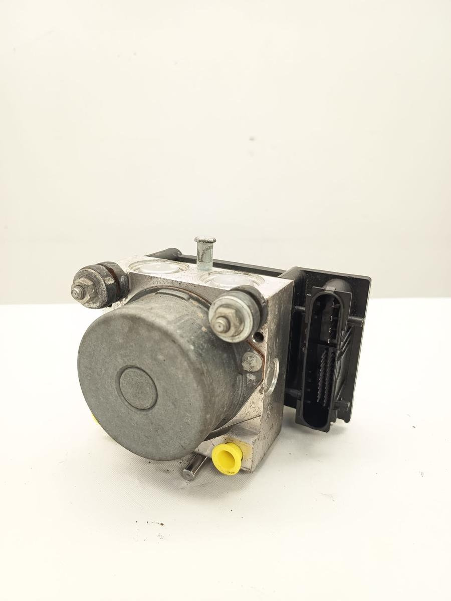 Dacia Sandero original ABS Bremsaggregat Hydroaggregat 8200756095 0265800584