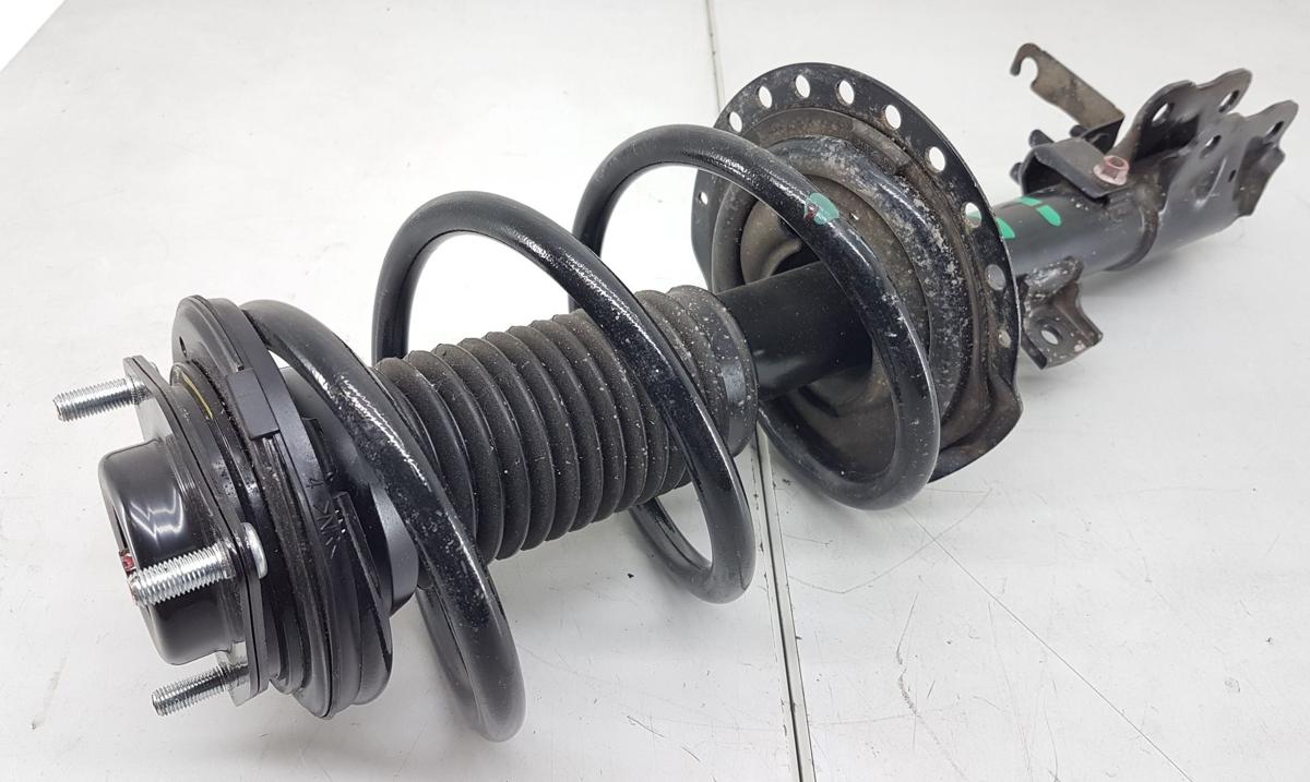 Mitsubishi Eclipse Cross Federbein vorn rechts Bj2023 54302W080P 2,4 72kw Allrad